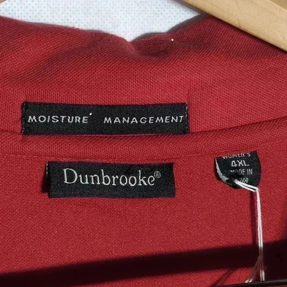 Ladies Dunbrooke Red Golf Polo Shirt Dry Moisture Management sz 4 XL - Picture 2 of 5